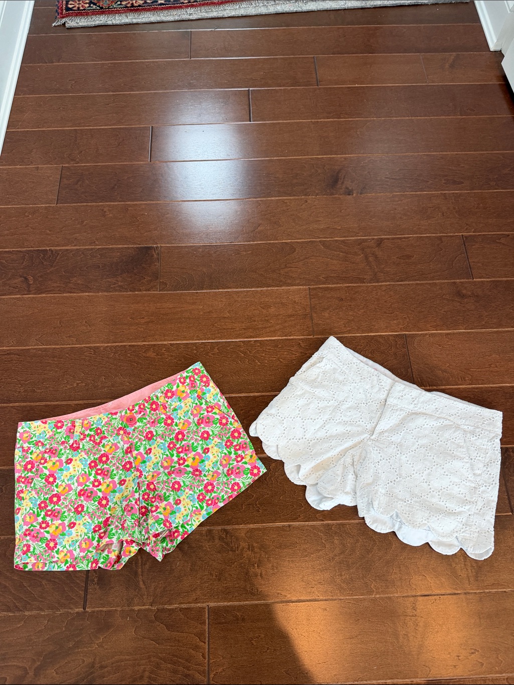Lilly Pulitzer Size 2 Shorts White Eyelet Scalloped Shorts Set